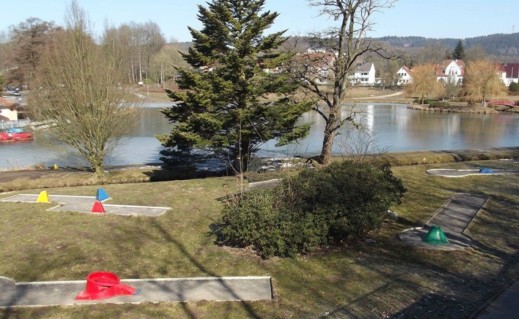 Blick auf den Minigolfplatz