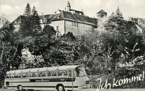Fotomontage mit einem "Iburger Express" (Setra S 14) vor dem Schloß Iburg